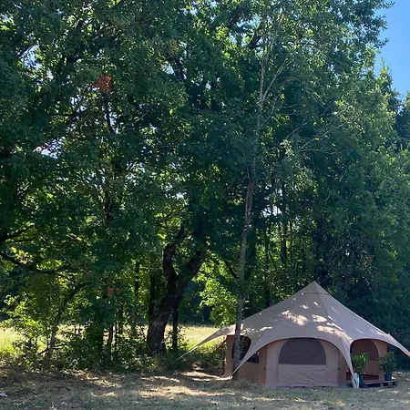 Campismo de Luxo Le Fleur Sauvage Chenay (Deux-Sevres)